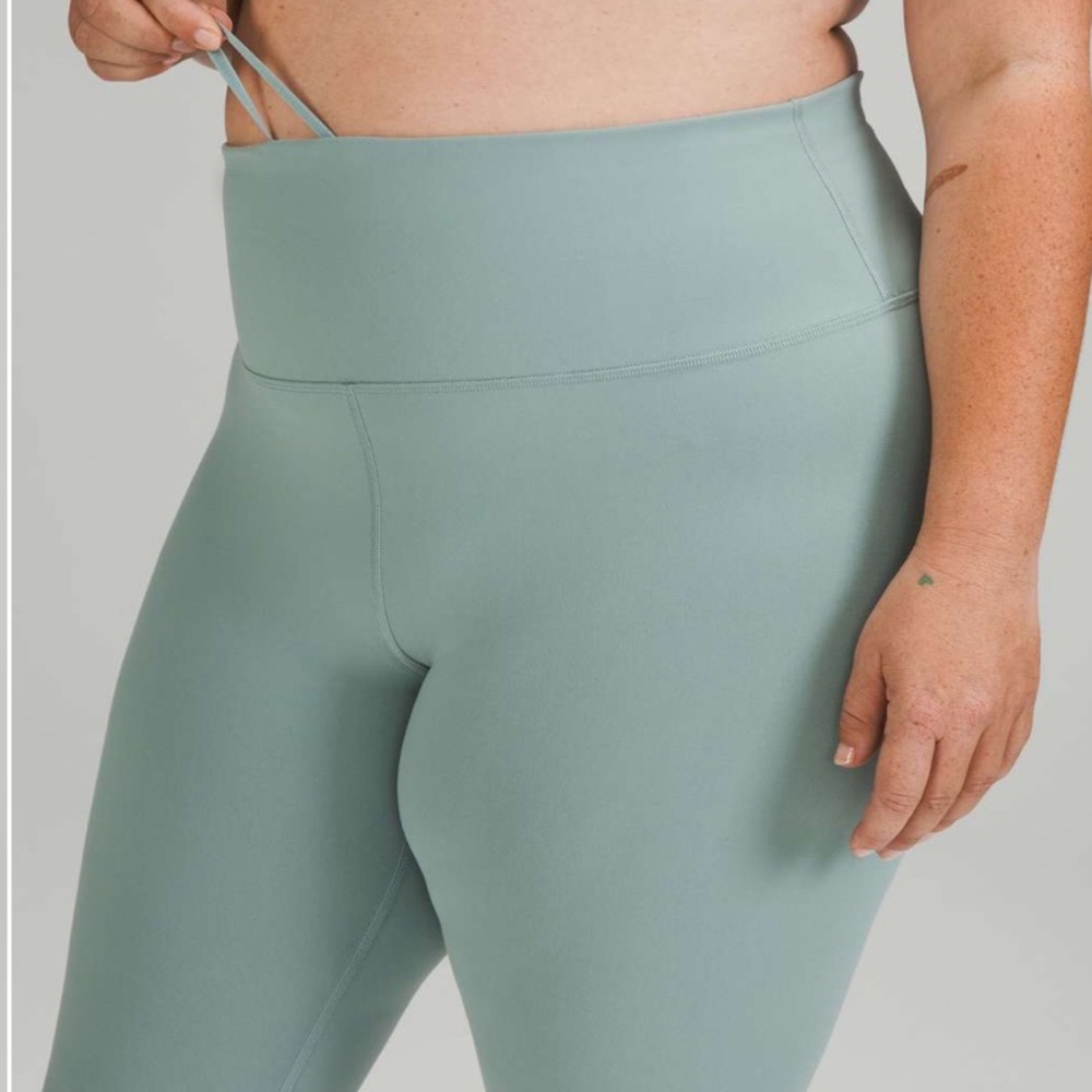 Lululemon Wunder Train High Rise Crop 21’ - Picture 5 of 5